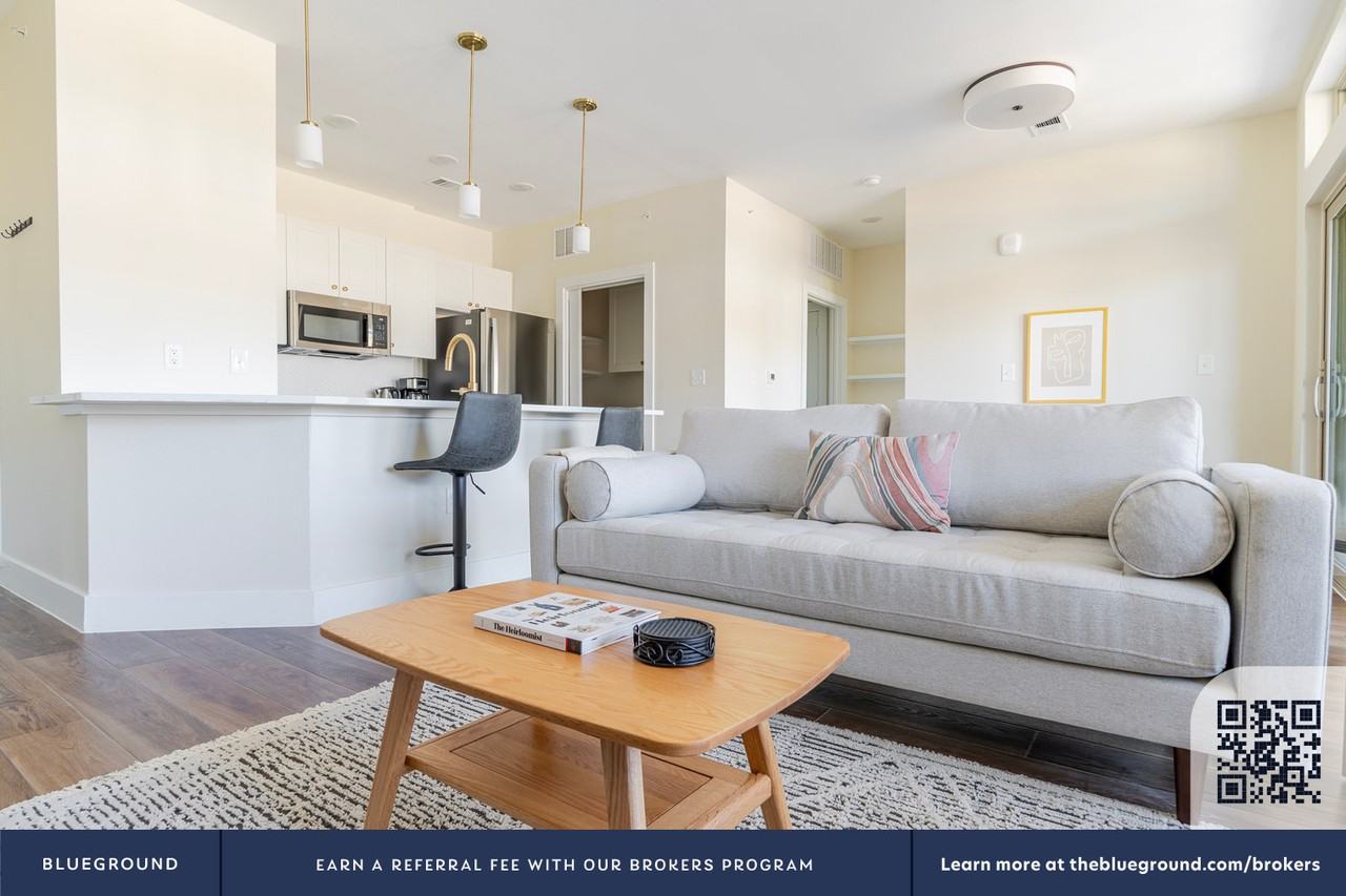 1501 West Howard Lane - Photo 5 of 47