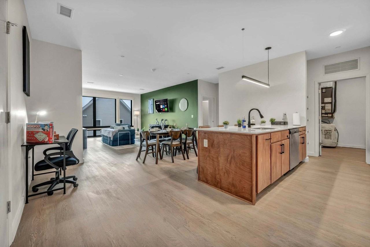 2189 Cornell Road - Photo 5 of 142