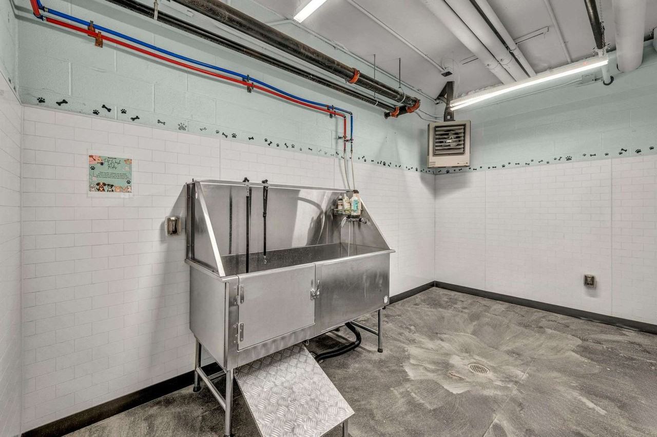 2189 Cornell Road - Photo 7 of 142