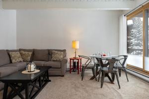 featured image of 465 4 O Clock Road