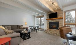 465 4 O Clock Road - Photo 1 of 1