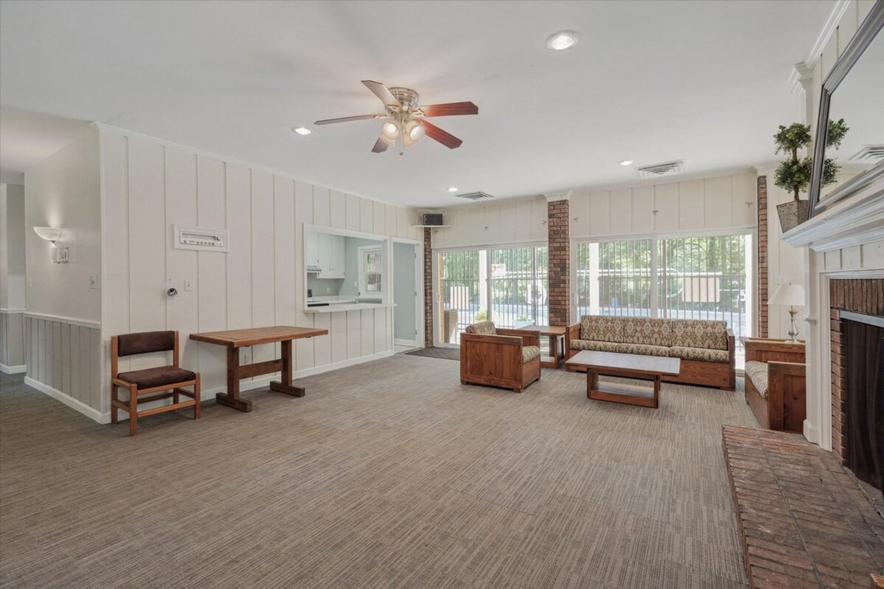 107 Barbary Ct #1388445P - Photo 3 of 36