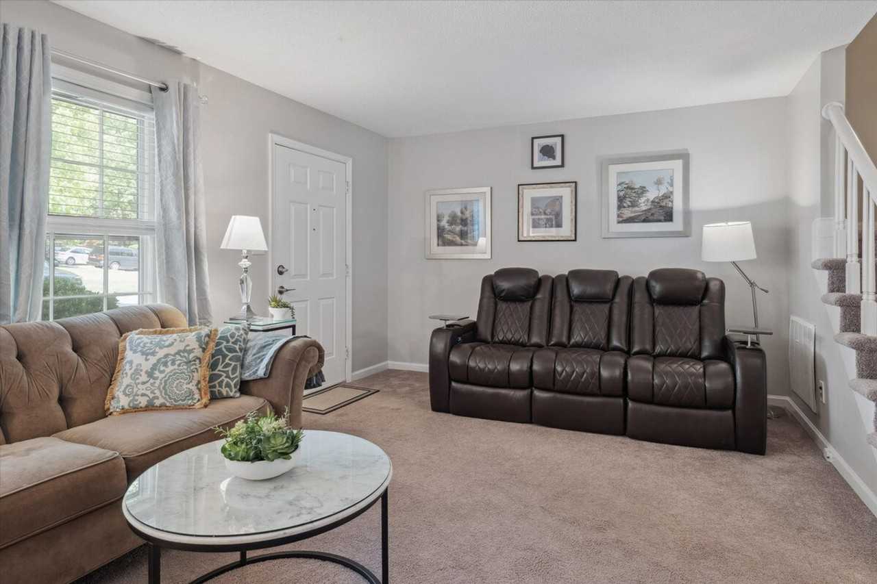 107 Barbary Ct #1388445P - Photo 4 of 36