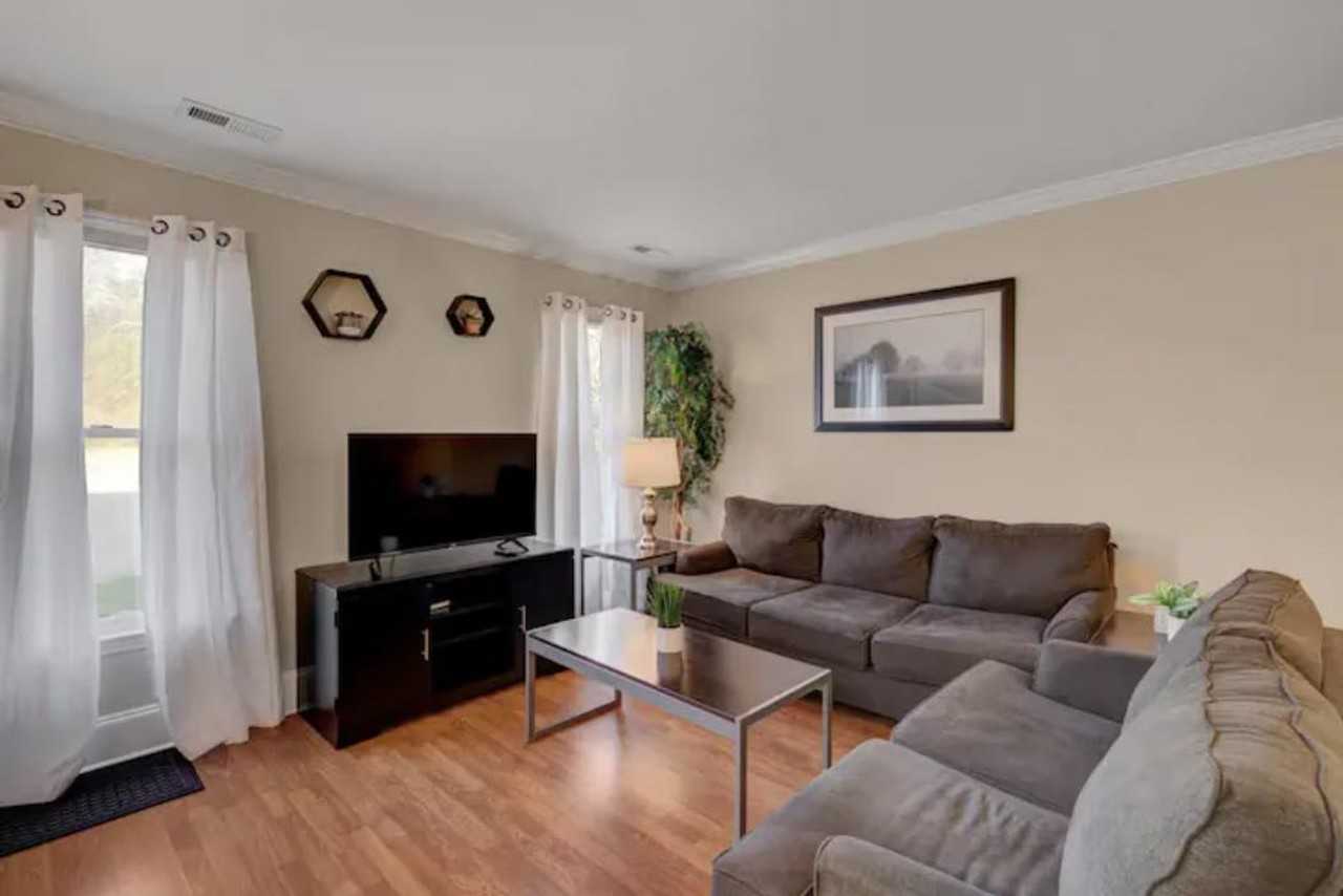 2201 1/2 Summit St #1388443P - Photo 7 of 15