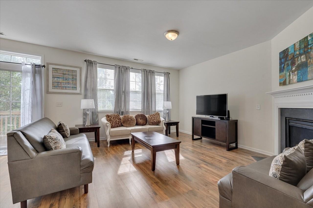 3495 Mackinac Island Ln #1388434P - Photo 3 of 32