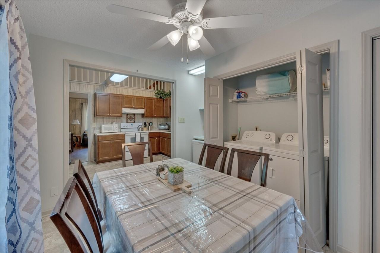 Meadowbrook Dr #1388430P - Photo 4 of 22