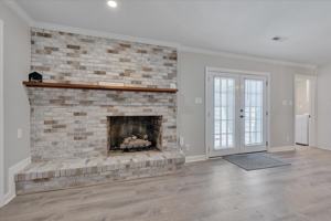 featured image of 1012 Glenco Rd