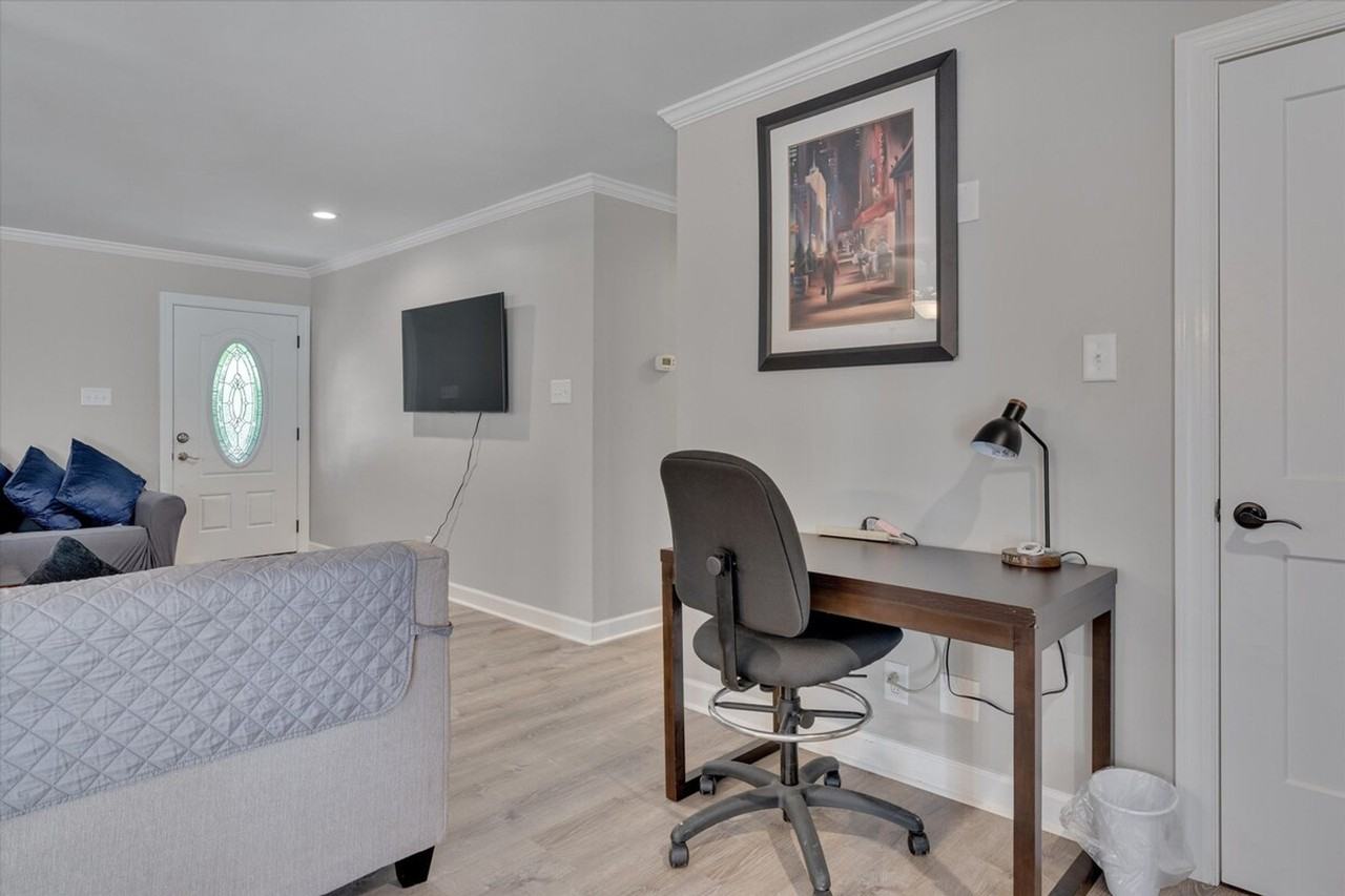 1012 Glenco Rd #1388436P - Photo 2 of 30