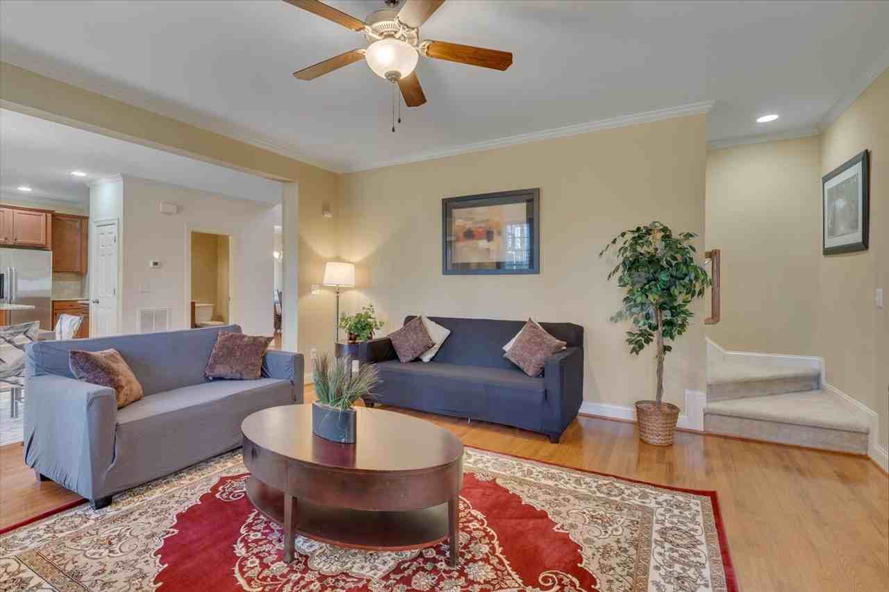 320 Lawrence Rd #1388437P - Photo 2 of 32