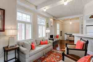 featured image of 916 Howard St