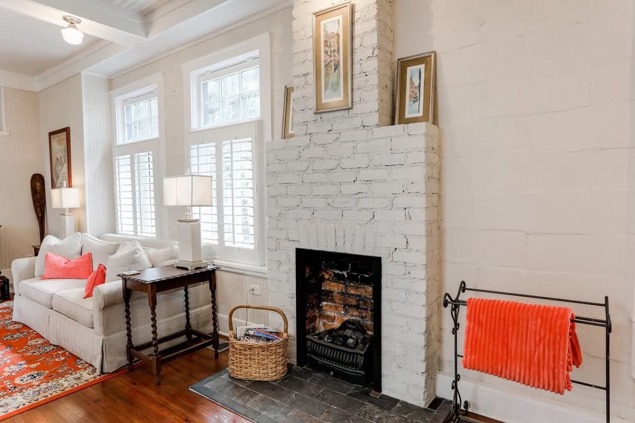 916 Howard St #1386554P - Photo 3 of 42