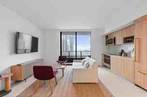 featured image of 125 Ne 6th St