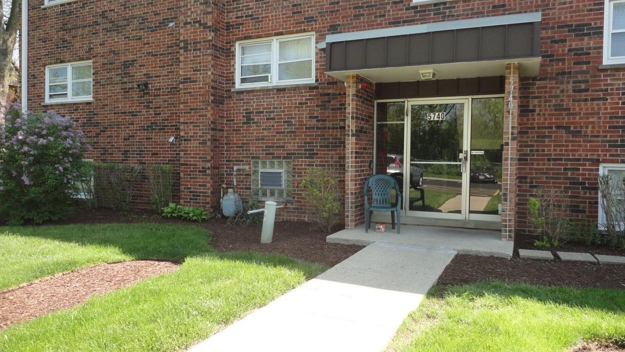 5740 - Photo 4 of 50