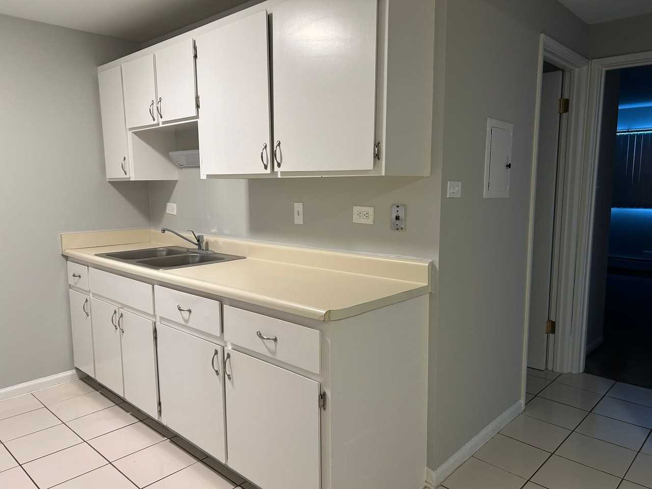 5740 - Photo 6 of 50