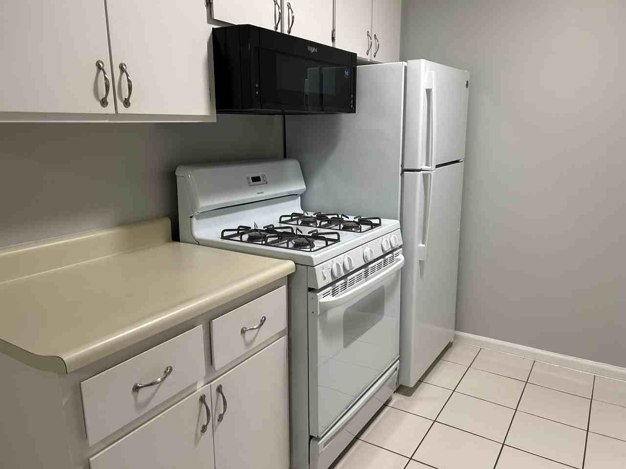 5740 - Photo 7 of 50