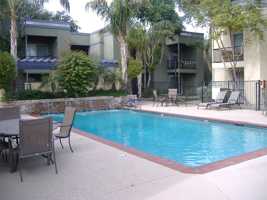 featured image of 740 W Elm St #118