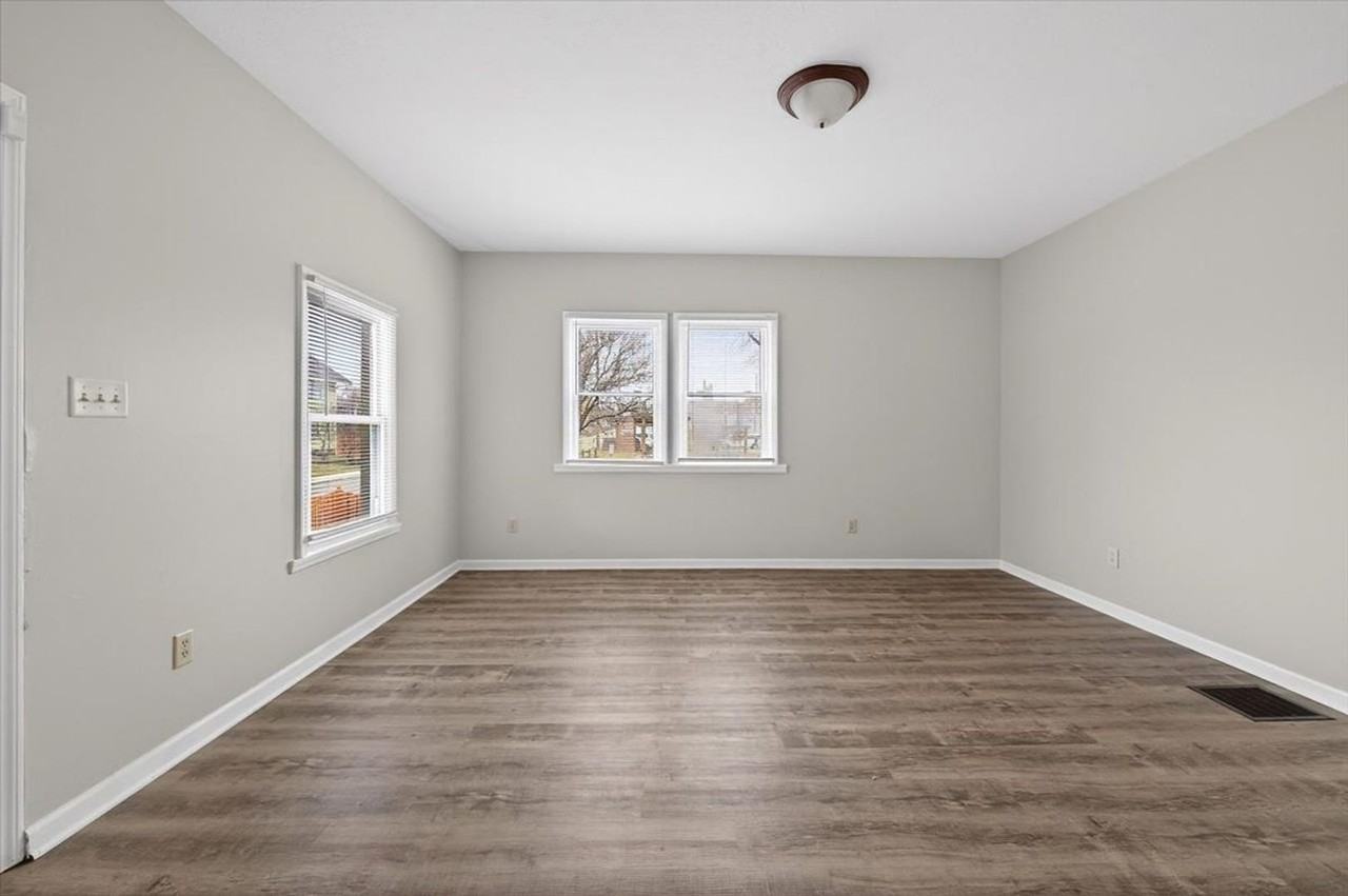 636 E 34th St - Photo 5 of 17