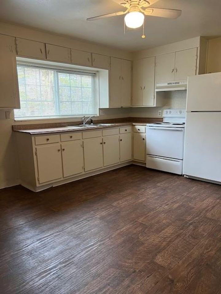 2014 4th St - Photo 3 of 10