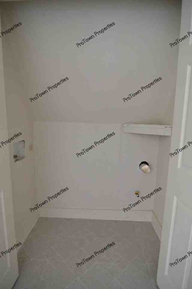 7 South Broadway Street #2 - Photo 7 of 7