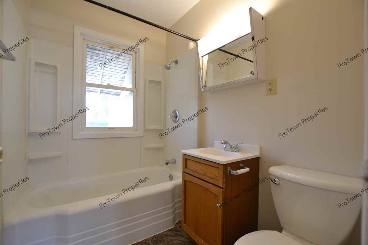 1408 Woodruff Road - Photo 5 of 7