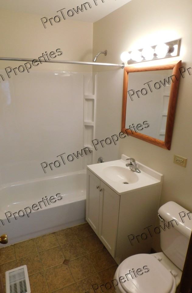 208 Louis Road - Photo 4 of 8