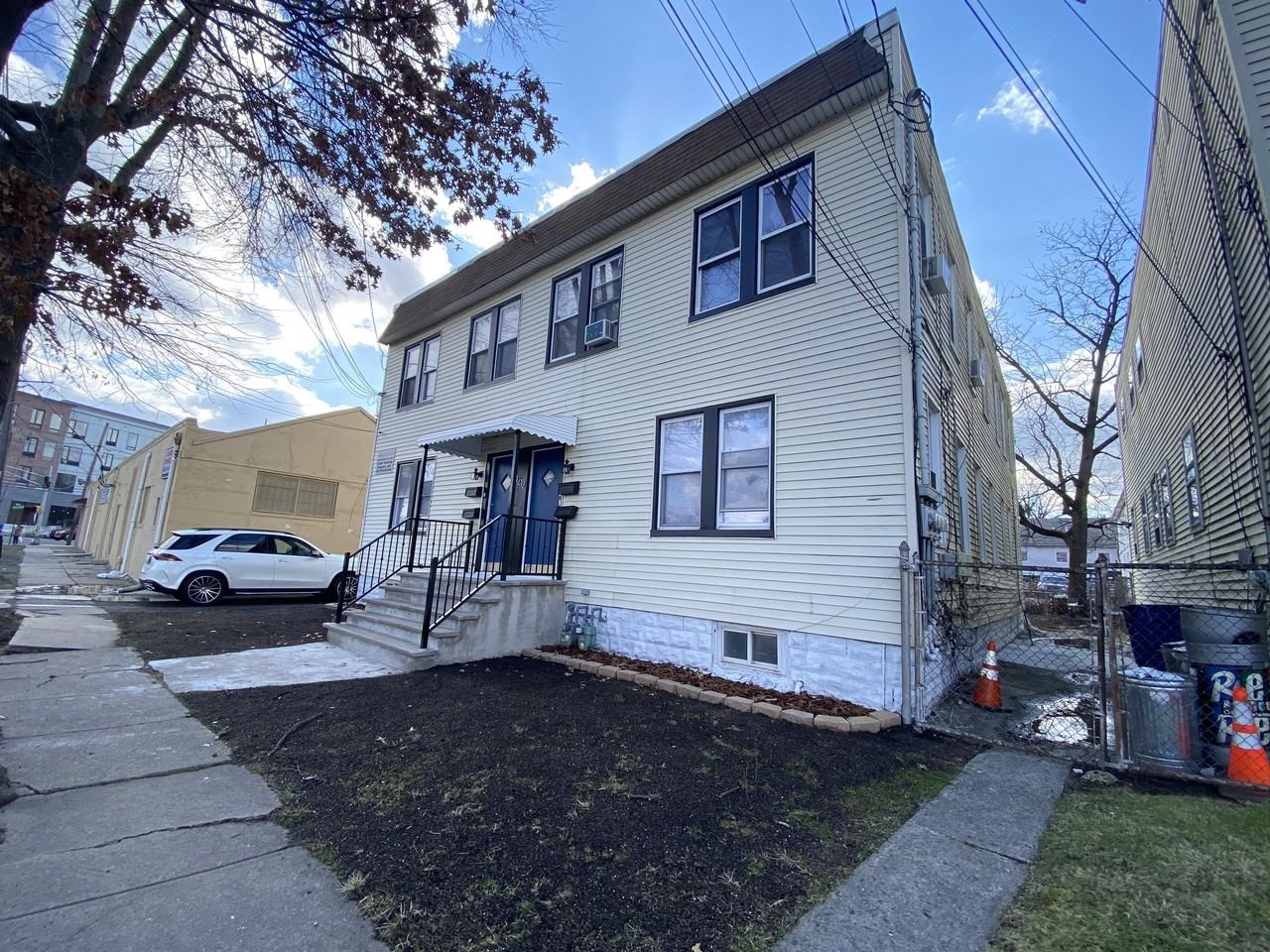 1212 Frank St - Photo 6 of 16