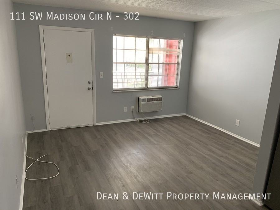 111 Sw Madison Cir N #302 - Photo 4 of 13