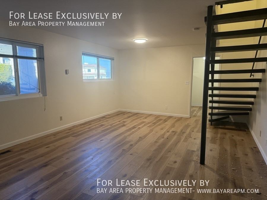 949 E St #1 - Photo 2 of 8