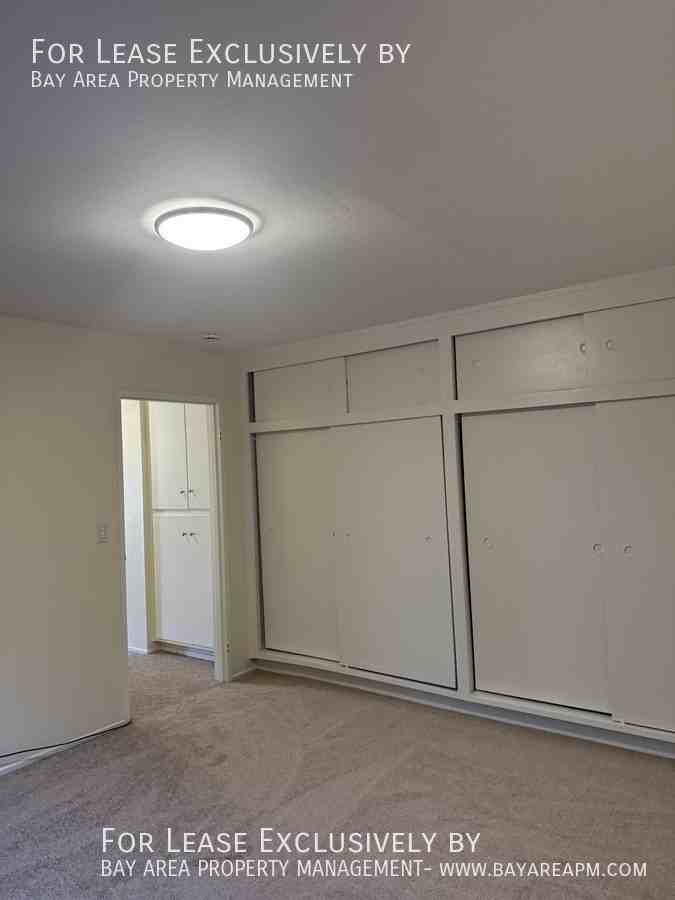 949 E St #1 - Photo 5 of 8