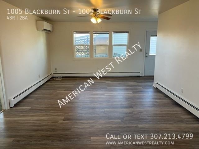1005 Blackburn St - Photo 2 of 11