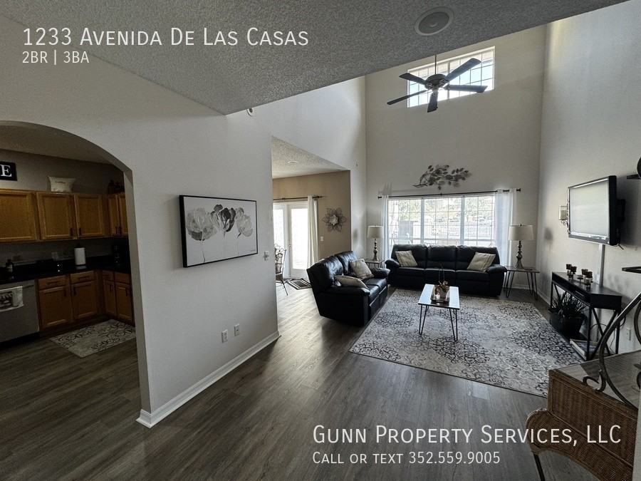 1233 Avenida De Las Casas - Photo 2 of 10