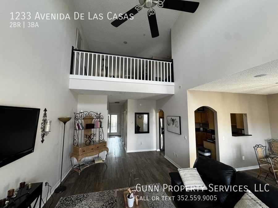 1233 Avenida De Las Casas - Photo 3 of 10
