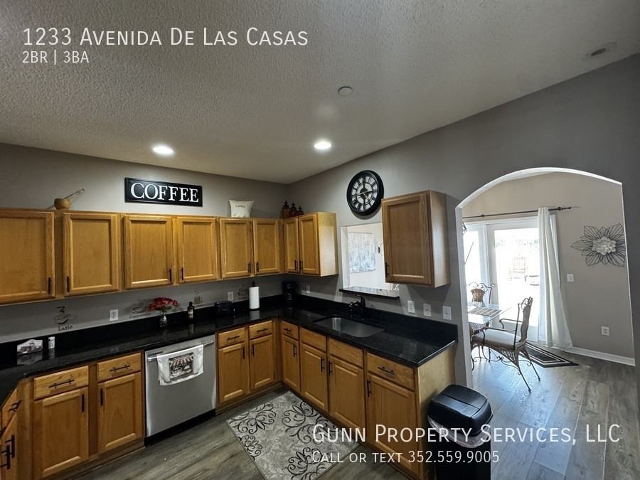1233 Avenida De Las Casas - Photo 5 of 10