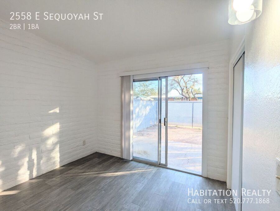 2558 E Sequoyah St - Photo 7 of 18