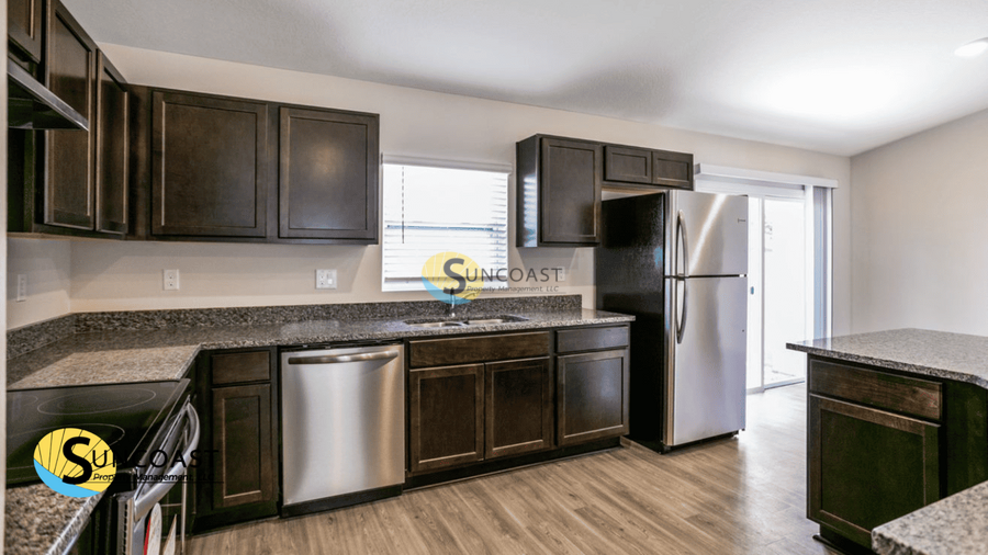 1017 Ne 6th Ave - Photo 7 of 19