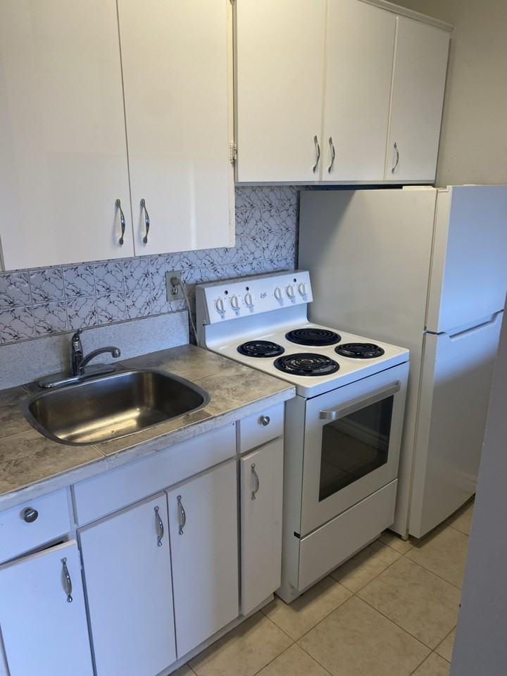 39 Melvin Ave - Photo 5 of 8