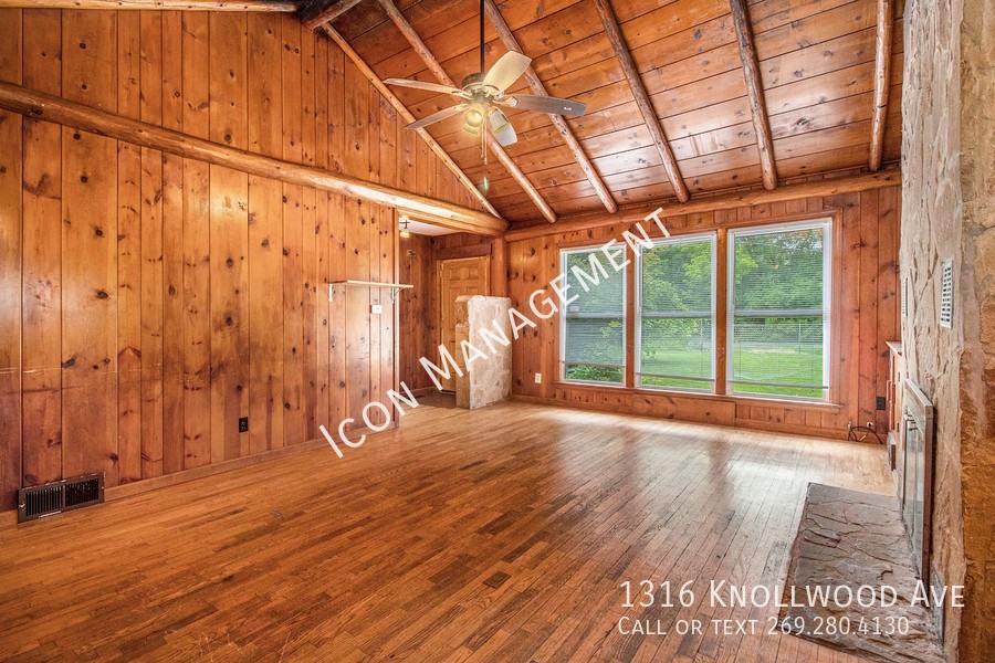 1316 Knollwood Ave #1316KNOLLW - Photo 3 of 18
