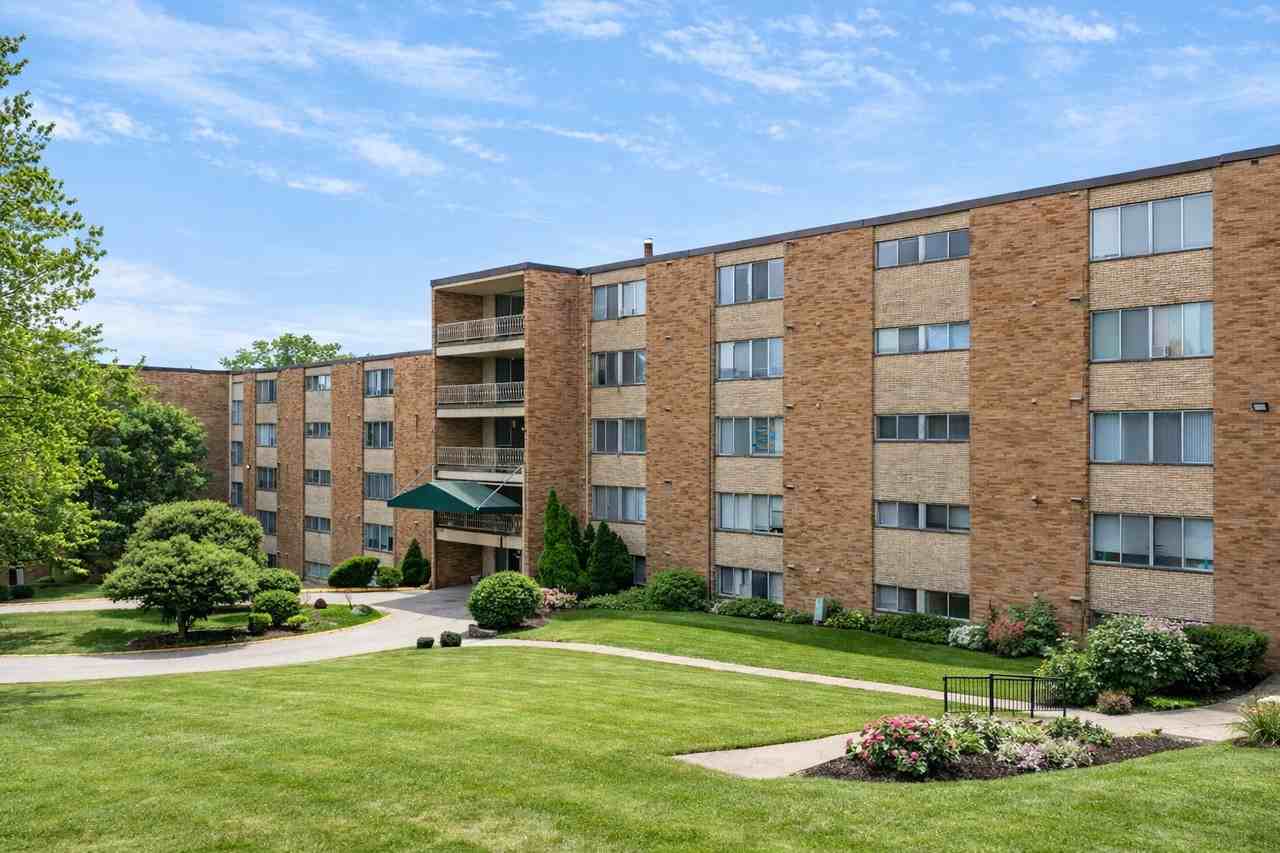 Cedar Tower Apartments - Photo 3 of 13