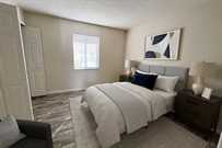 Hobart Apartments - Photo 6 of 13