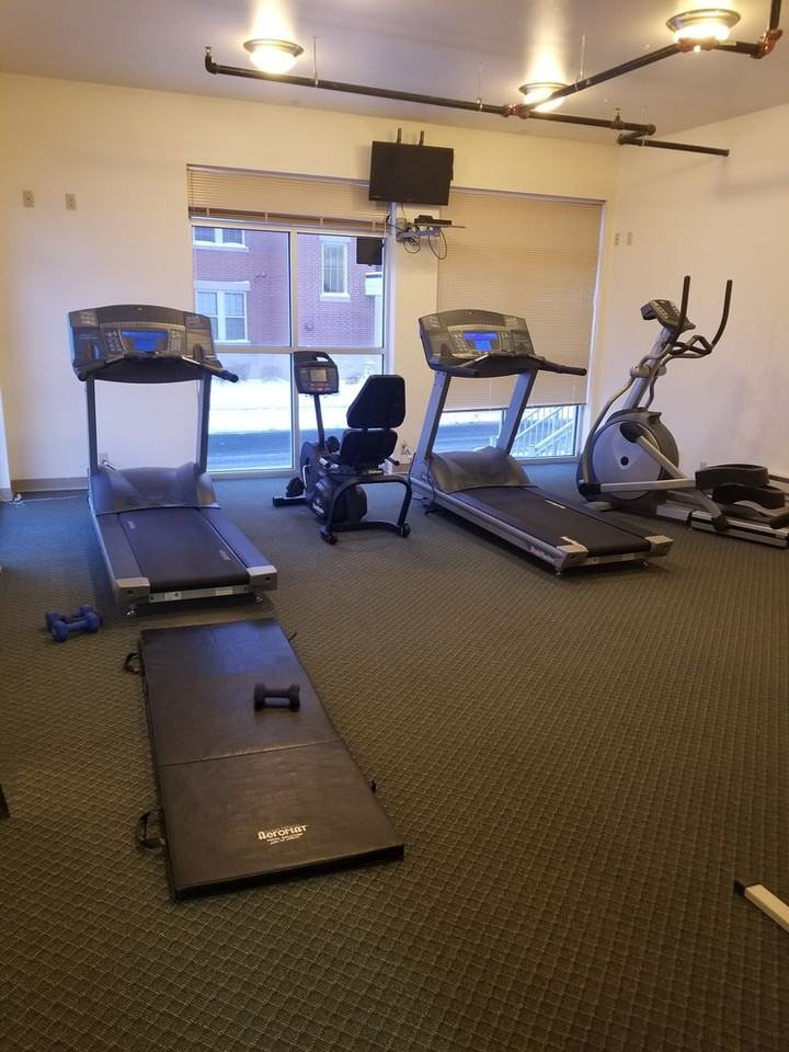 123 King St - Photo 2 of 10