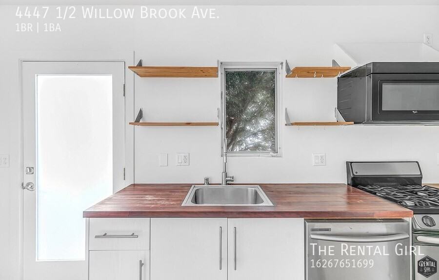 4447 1/2 Willow Brook Ave - Photo 7 of 16