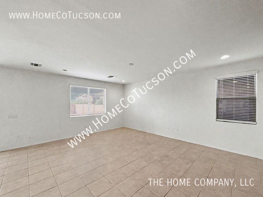 7108 S Via Gaucho Viejo - Photo 6 of 43