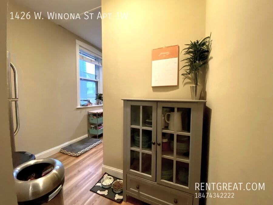 1426 W Winona St Apt 1w - Photo 7 of 24