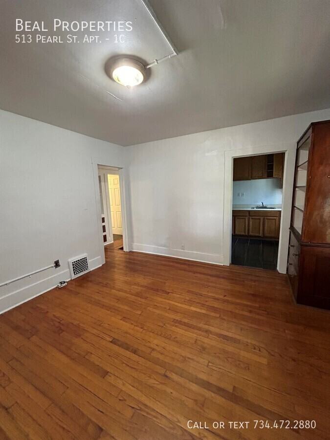 513 Pearl St #1C - Photo 7 of 17