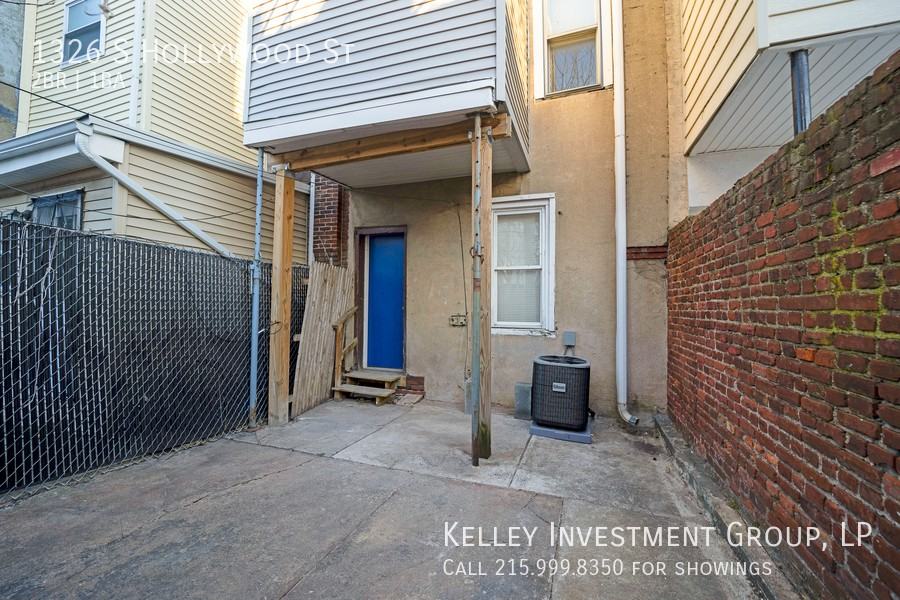 1326 S Hollywood St - Photo 7 of 24