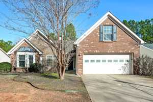 featured image of 420 Eglington Trl