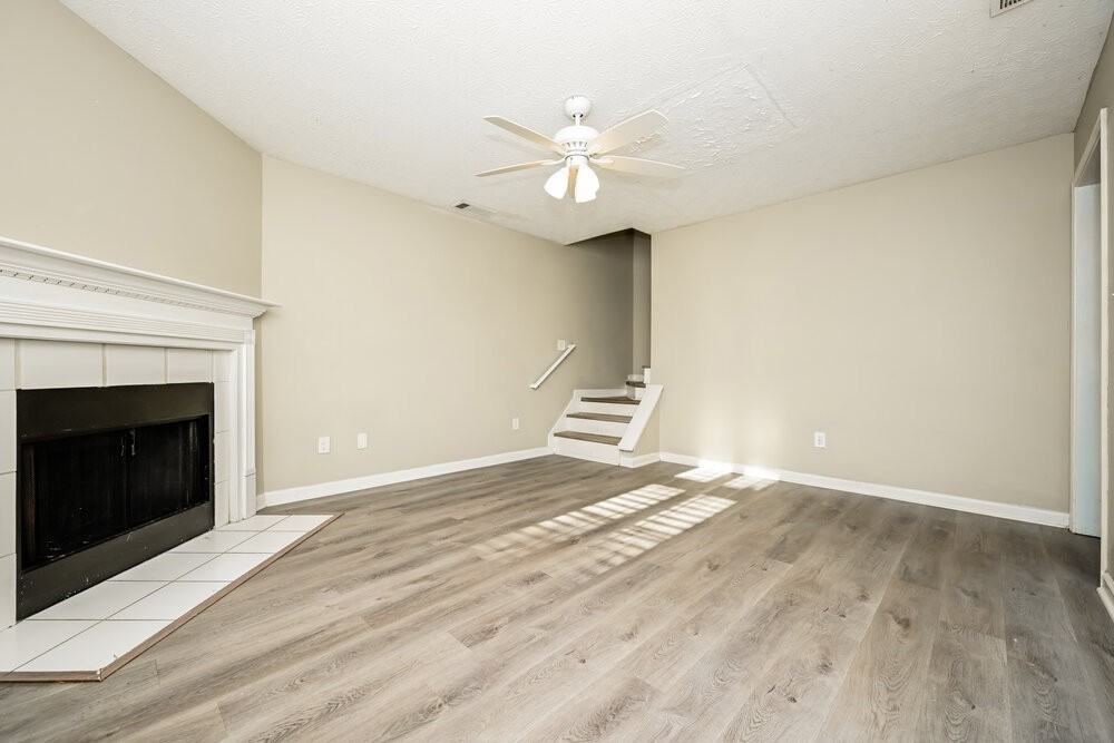 745 Keys Ferry Rd - Photo 5 of 17