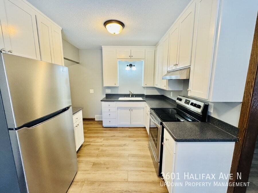 3601 Halifax Ave N - Photo 6 of 25