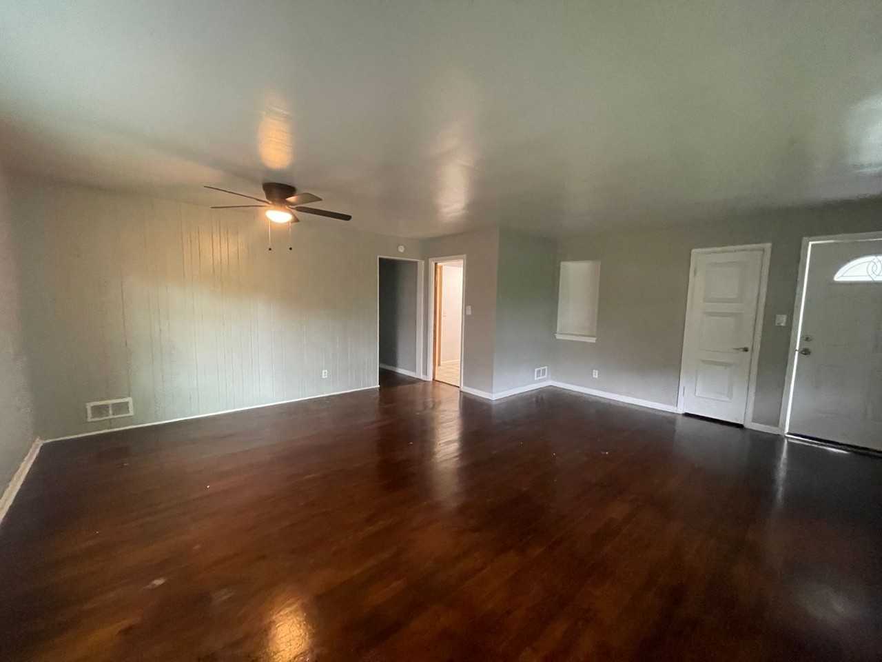 3537 Daleford Rd Lowr - Photo 3 of 12