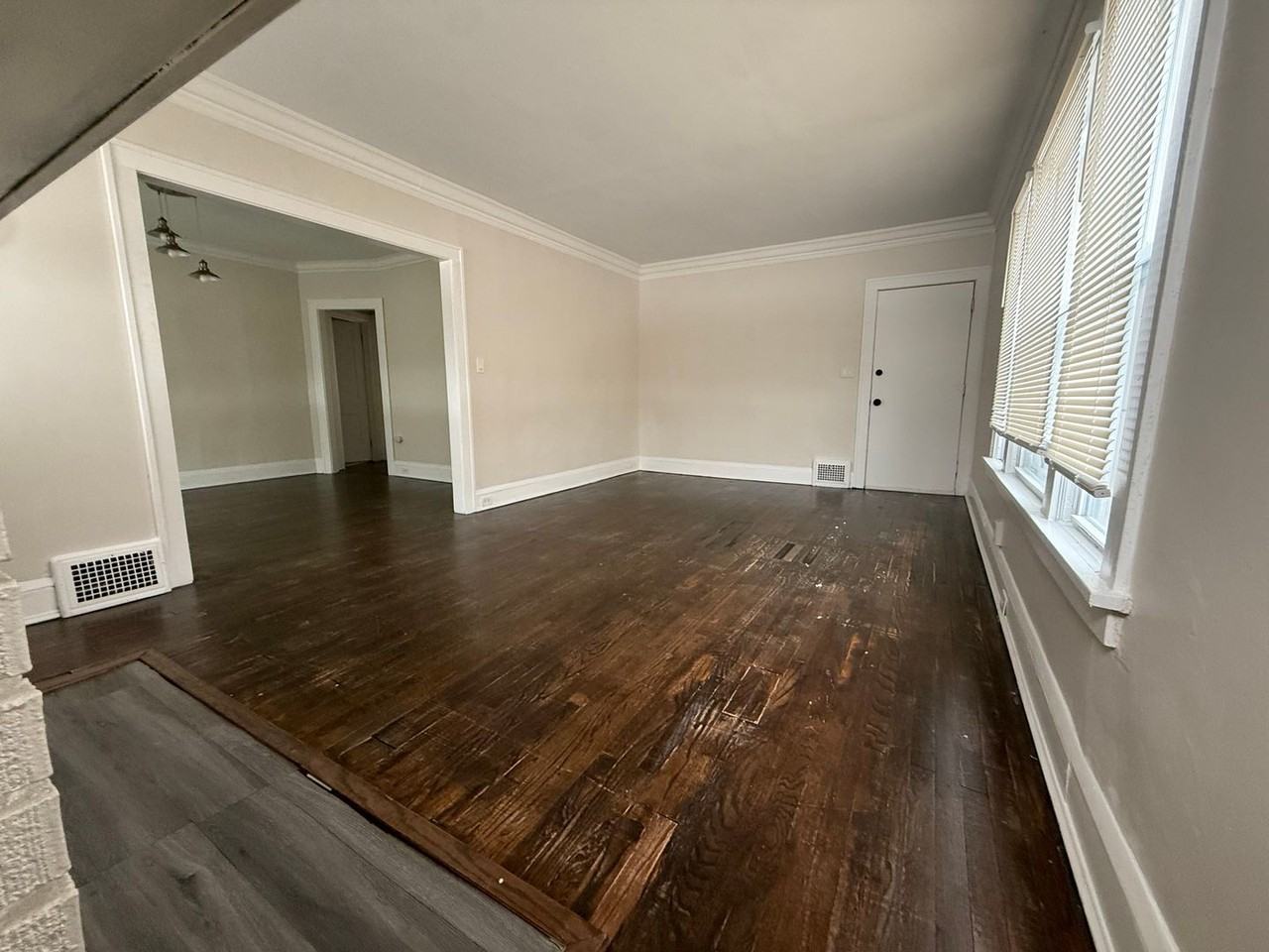 3241 Kildare Rd Lowr - Photo 3 of 12